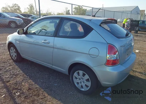 2011 Hyundai Accent Gs z USA, uszkodzony, nr VIN KMHCM3AC8BU186342